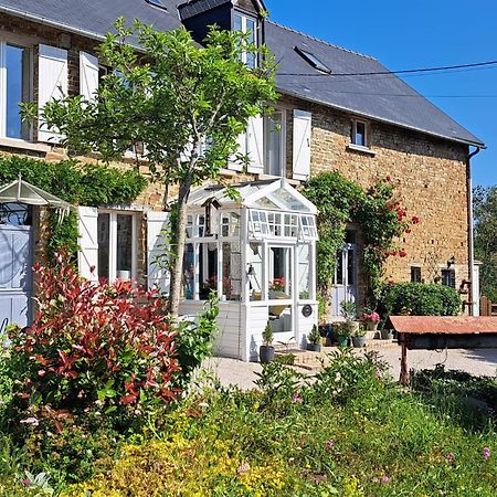 La Paix, Gite Bucolique En Normandie Conde-sur-Noireau ภายนอก รูปภาพ