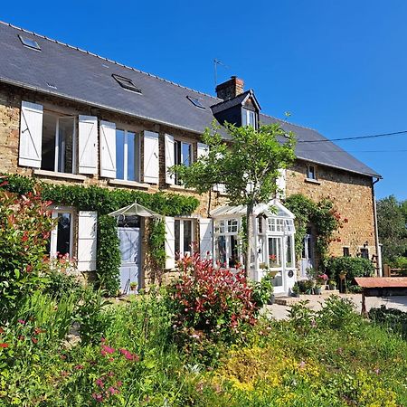 La Paix, Gite Bucolique En Normandie Conde-sur-Noireau ภายนอก รูปภาพ